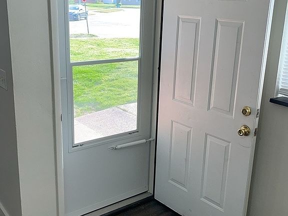 3rd image of 719 Wiltshire Blvd APT 3