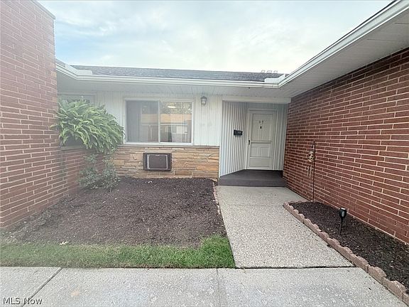 2nd image of 5651 Broadview Rd APT D7