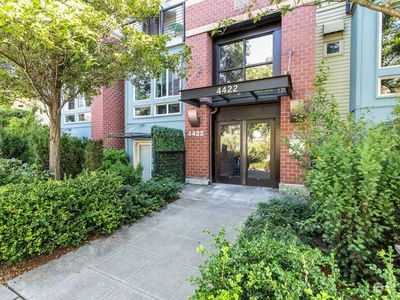 4422 Bagley Avenue N UNIT 207, Seattle, WA, 98103