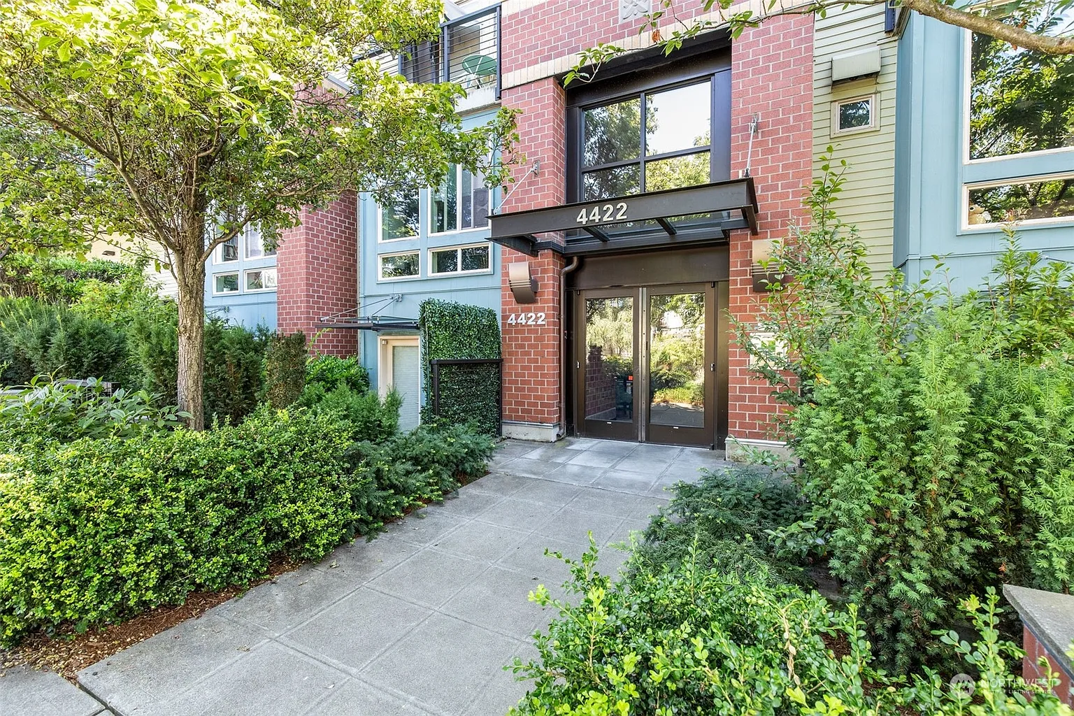 4422 Bagley Avenue N #207 photo 1