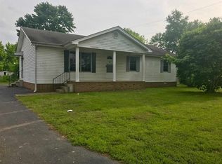 300 Theobald Ln, Paducah, KY 42003