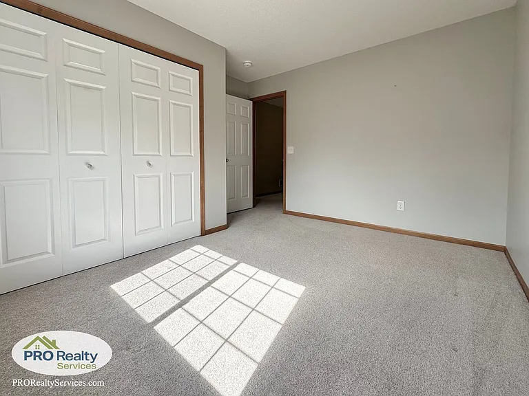 17127 Polk St NW — Photo 11