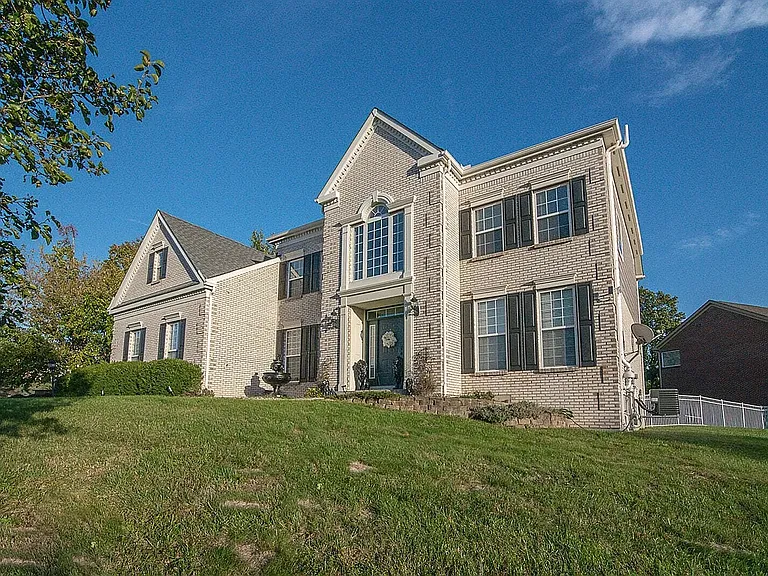 7676 Big Cedar Ct — Photo 2