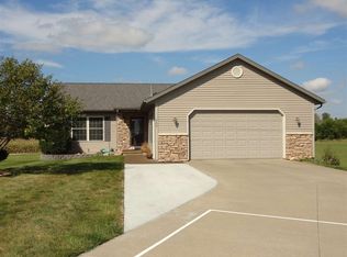 900 North St, Williamsburg, IA 52361