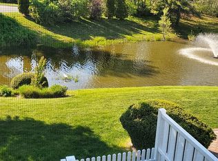 230 Barn Swallow Ct, Manorville, NY 11949