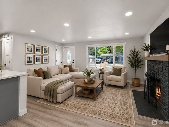 5th image of 8315 9th Way SE