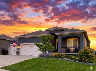 504 Bentwater Dr, Raymore, MO 64083