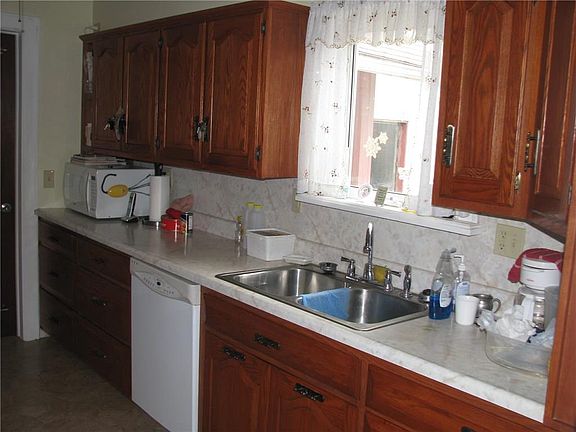 5th image of 20022 Meadowland Dr