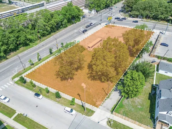 10301 S Cottage Grove Ave, Chicago, IL 60628