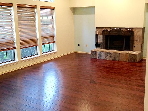 4th image of 3513 Santana Ln