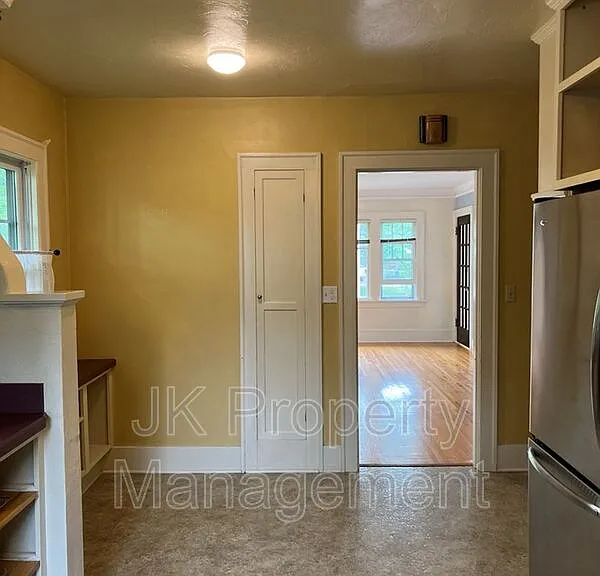 2217 1st Ave S — Photo 6
