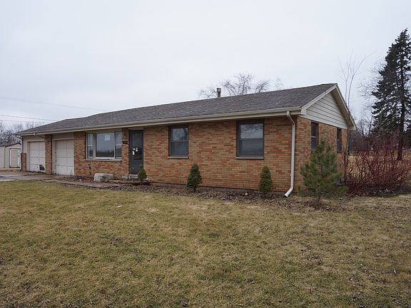 3rd image of 1335 Amber Dr