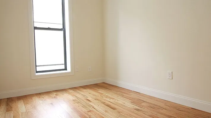 Rented by Nooklyn NYC LLC | media 17