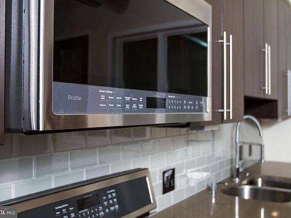 3rd image of 1247 E Columbia Ave #28