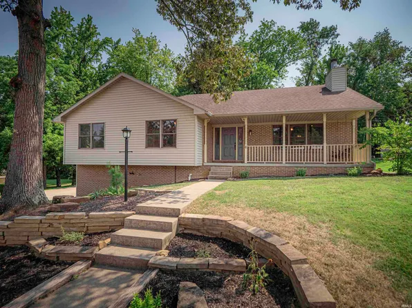 2422 Union Dr, Newburgh, IN 47630