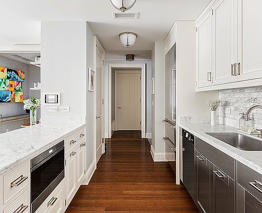 3rd image of 160 W 12th St APT 61