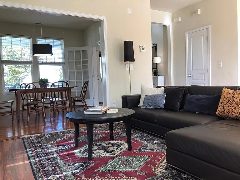 1906 Pear Tree Ln — Photo 21