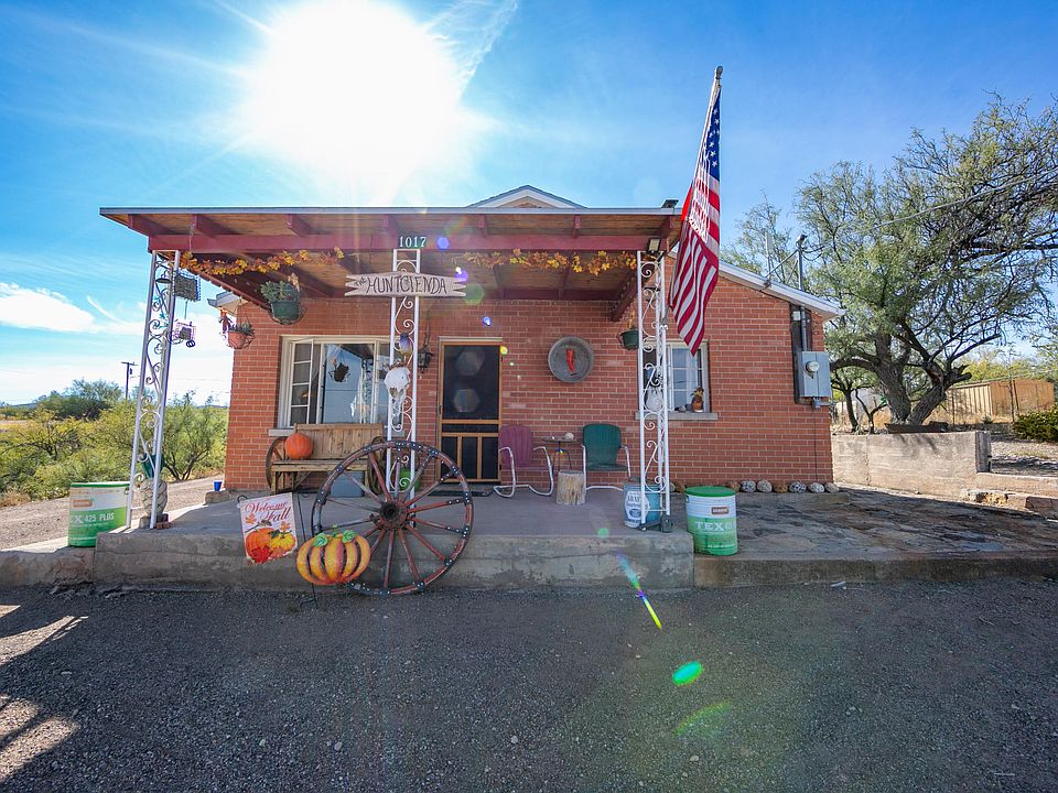 1st image of 1017 E Safford St