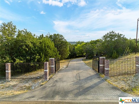 2nd image of 1230 Honeysuckle Dr