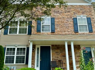 201 Fulgens Ct, Warrington, PA 18976