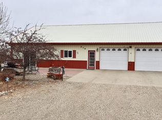 216 Shoreline St, Pierre, SD 57501