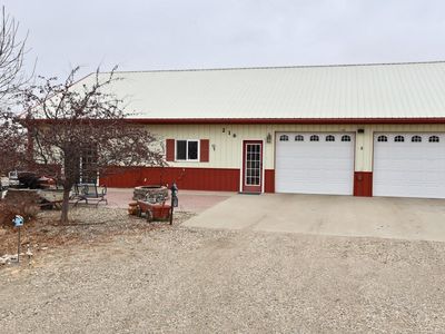 216 Shoreline St, Pierre, SD, 57501