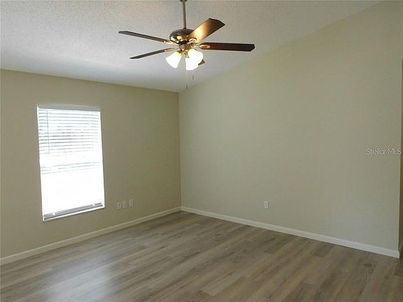 5th image of 4439 Goldenrain Ct