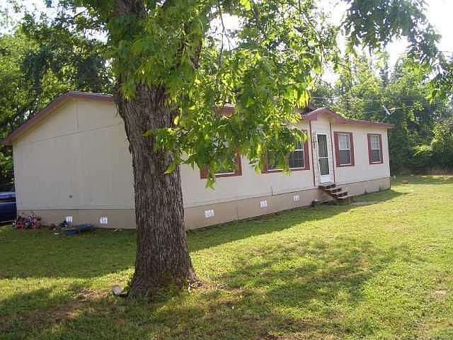 1st image of 207 Bunte St