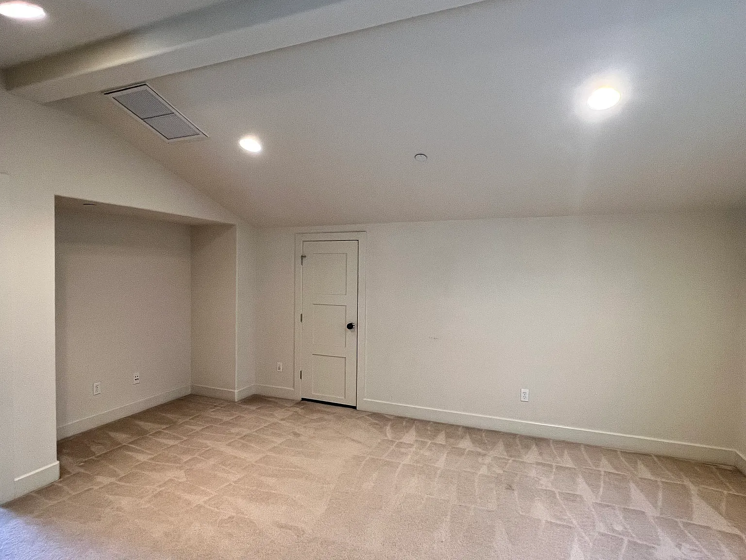 470 Pagoda Ter — Photo 4