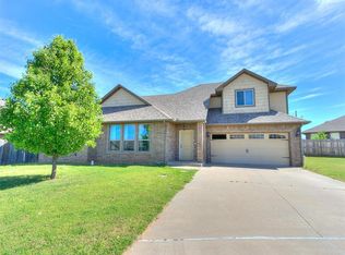 7520 Runner St, Yukon, OK 73099