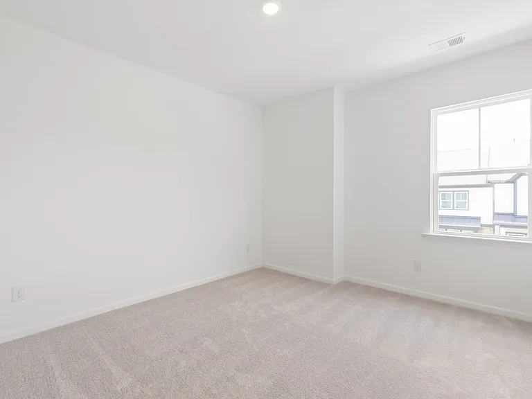 204 Silver Fleet Dr — Photo 33