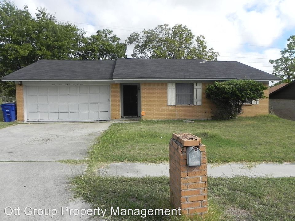 1st image of 904 Sherry Ln