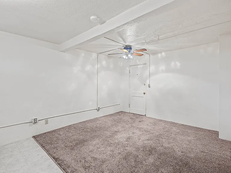 805 E 18th Ave — Photo 18