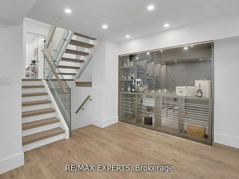 7 Woodvalley Dr — Photo 30