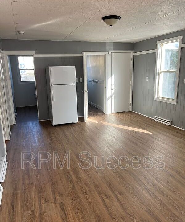 1st image of 161 Deane St APT 1