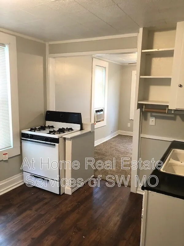 1 bed, 1.0 bath, 432 sqft, $625 — Photo 3