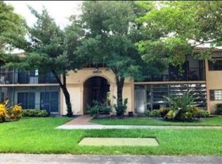 18905 NW 62nd Ave APT 201, Hialeah, FL 33015