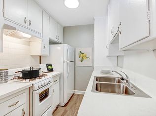 The McLaughlin Avenue Apartments, Los Angeles, CA 90066