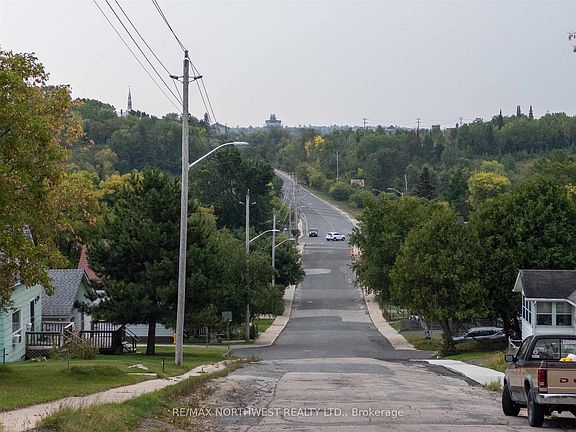 5th image of 123 Mikado Ave