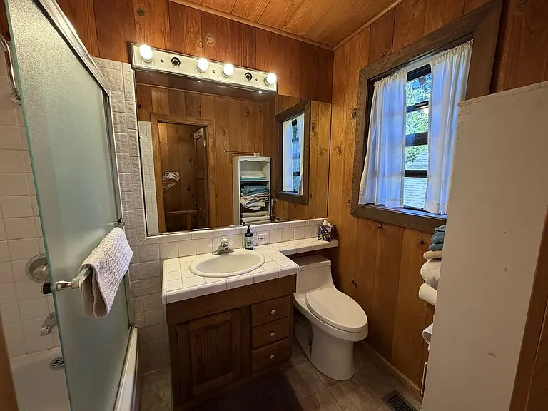 4780 W Lake Blvd — Photo 22