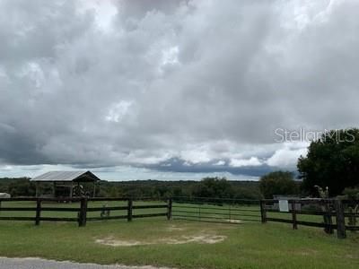Leggett Ln, Lady lake, FL, 32159
