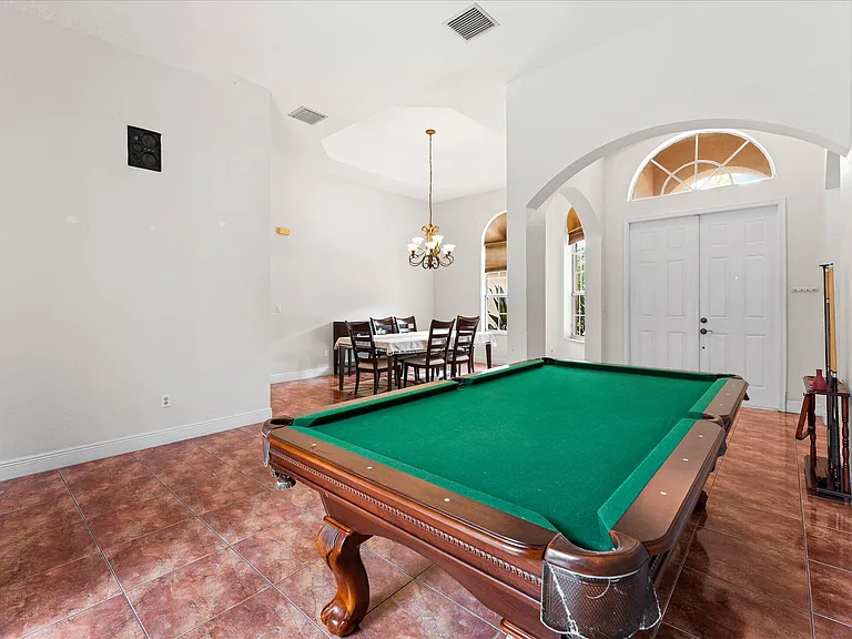 7140 Pinecreek Way — Photo 8