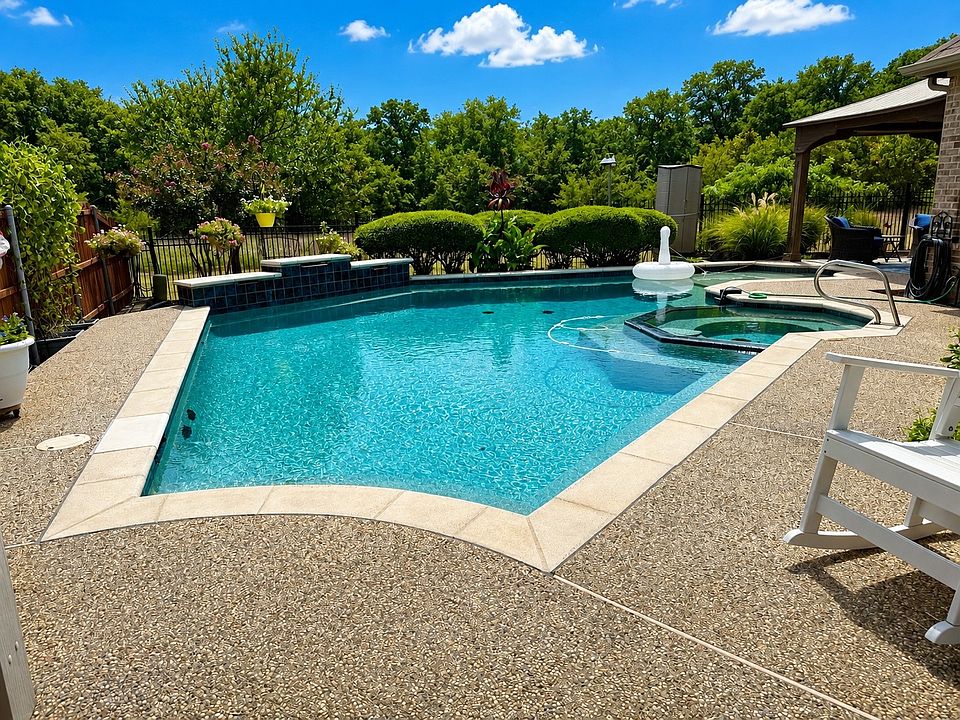 1st image of 4217 Boxwood Dr