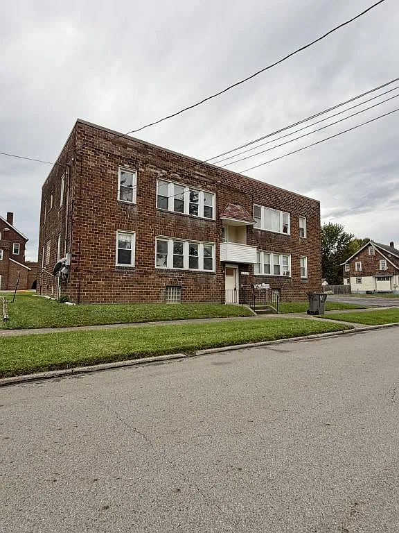 12 N. Richview Ave. — Photo 1