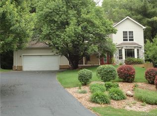 5972 Waterford Hill Ter, Clarkston, MI
