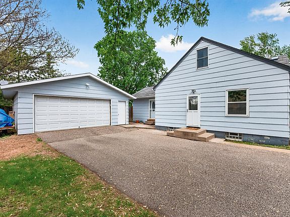 5th image of 6428 Cloverdale Ave