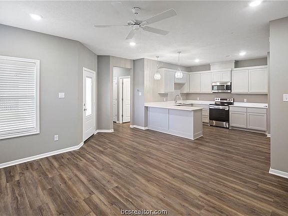 4th image of 1245 Storm Row Ln