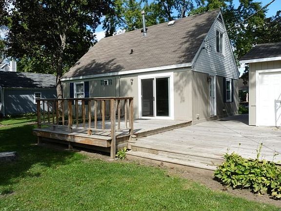 back of house and deck