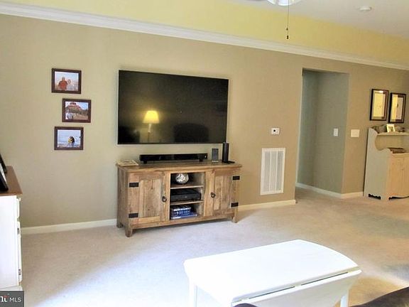 3rd image of 8607 Wintergreen Ct Unit 304