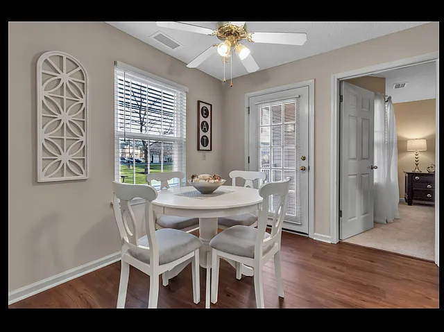 Windsong Place Apartments — Photo 47